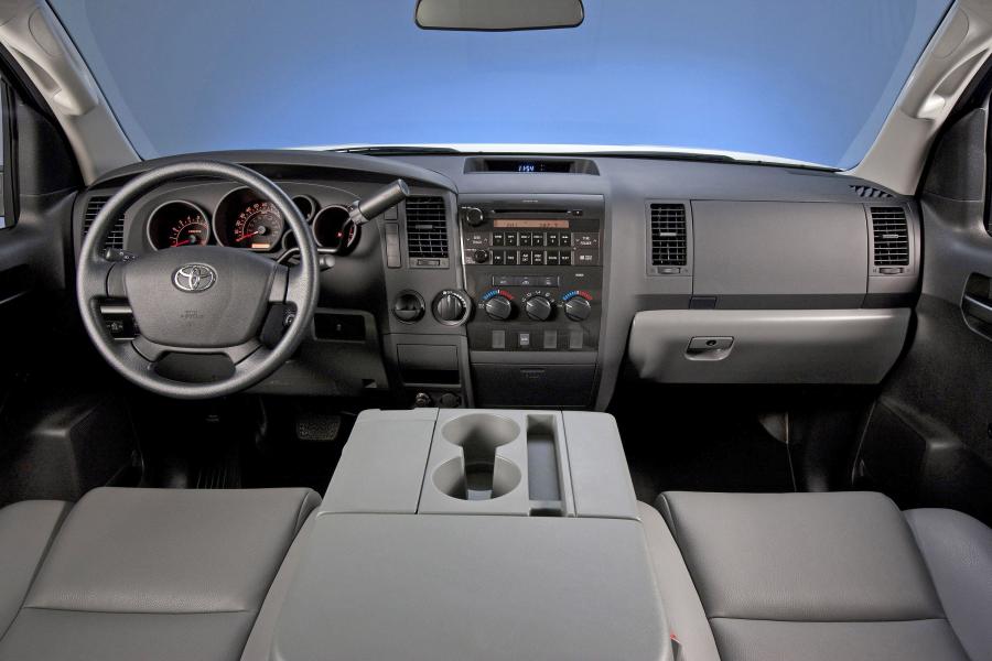  Toyota Tundra Regular Cab Work Truck Package 2010 года  (фото 12 из 32)